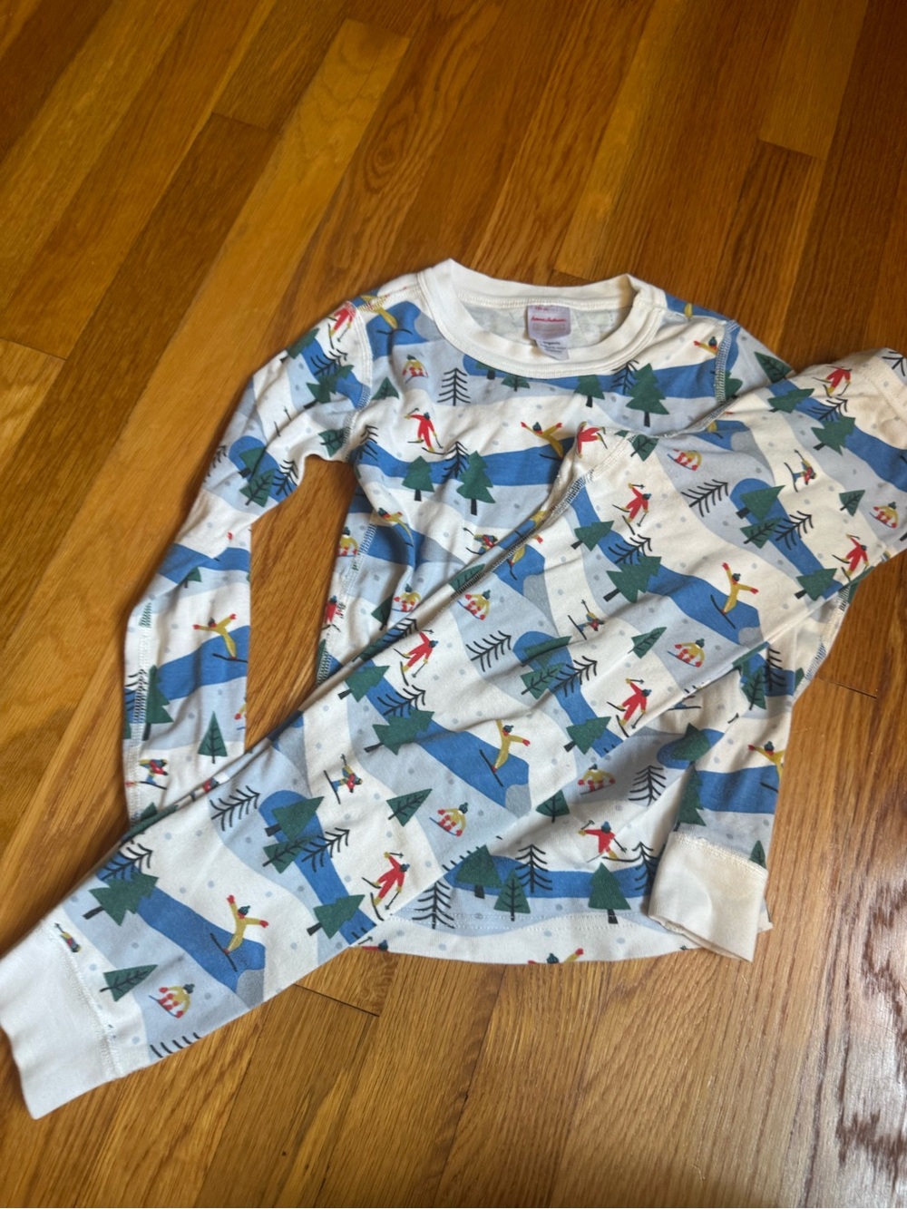 Hanna Andersson White Pajama Set with Blue, Green and Red Ski Print
